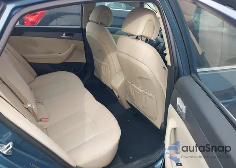 2017 Hyundai Sonata Se z USA, uszkodzony, nr VIN 5NPE24AFXHH452398